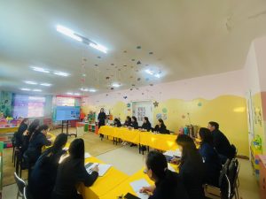 Read more about the article СӨБ-ын СУРГАЛТЫН БАЙГУУЛЛАГЫН МЕНЕЖМЕНТЭД АРГА ЗҮЙН ДЭМЖЛЭГ ҮЗҮҮЛЖ, ЗӨВЛӨН ТУСЛАХ АЖИЛ ЗОХИОН БАЙГУУЛАГДАЖ ЭХЭЛЛЭЭ.